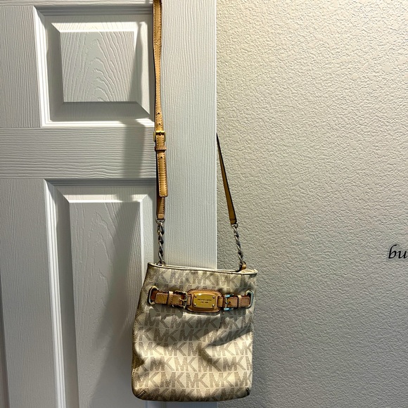 Michael Kors Cross Body - Picture 1 of 4